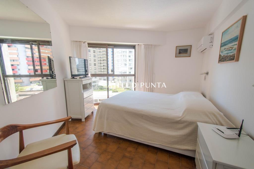 Brava, primera linea,Torre con amenities, de 1
