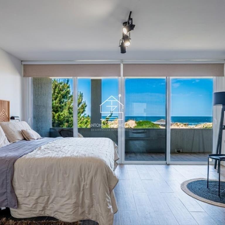 CASA EN VENTA A 50M DEL MAR