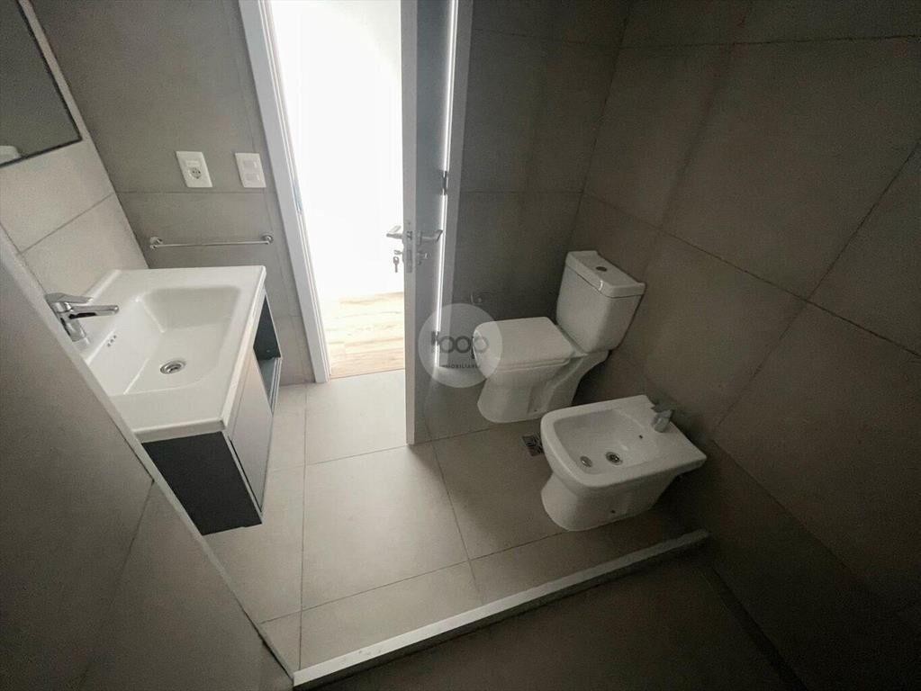 APARTAMENTO A ESTRENAR CON TERRAZA