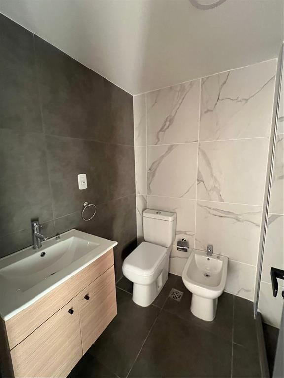 BE RAMONA. UN DORMITORIO A ESTRENAR. AL FRENTE. ZONA COWOR