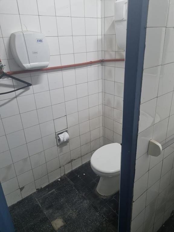 Colonia esquina Barrios Amorin, 320 m2 , gran esquina!!