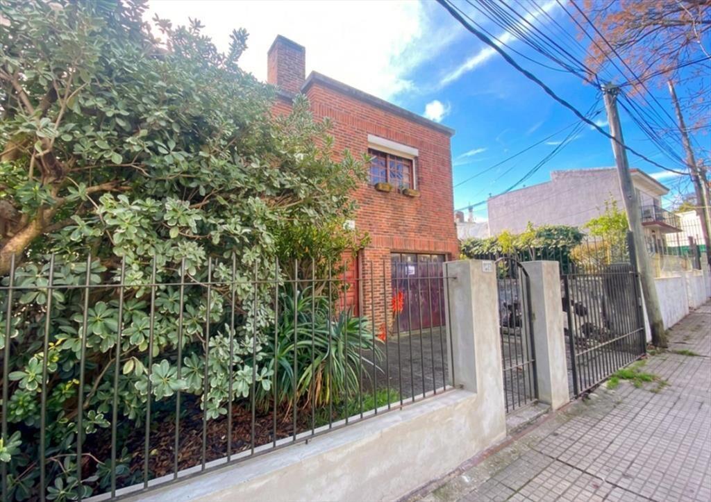 Venta Dos Casas 4 dormitorios más Barbacoa y Garaje en Parq
