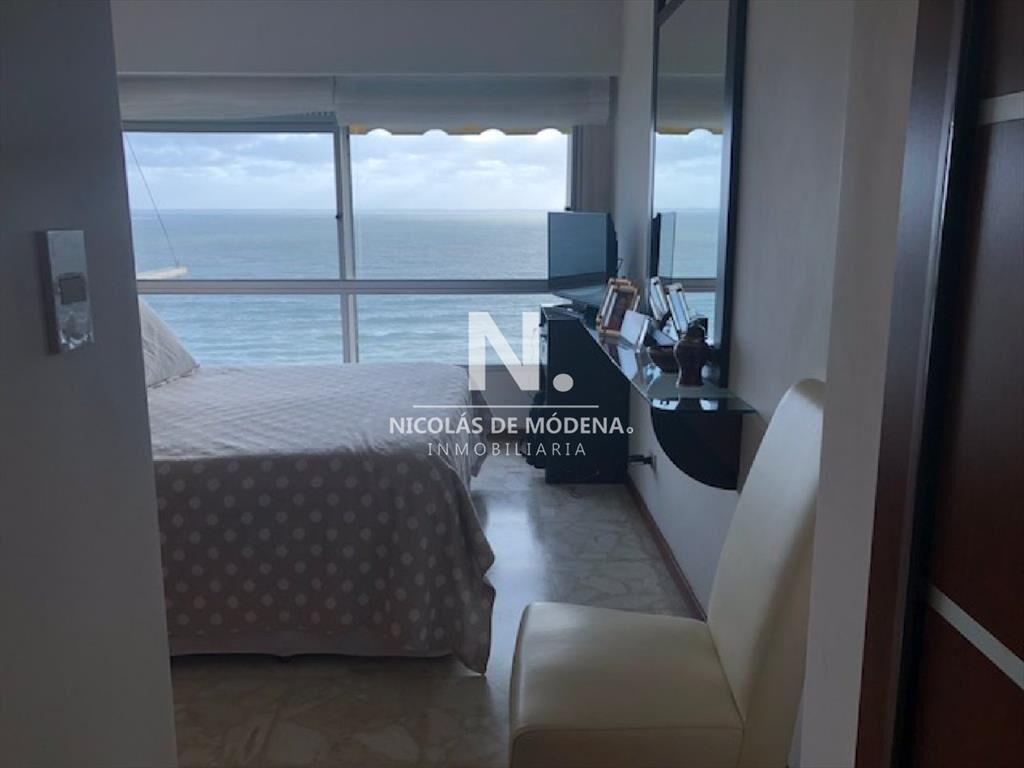 Departamento de 3 dormitorios en venta.