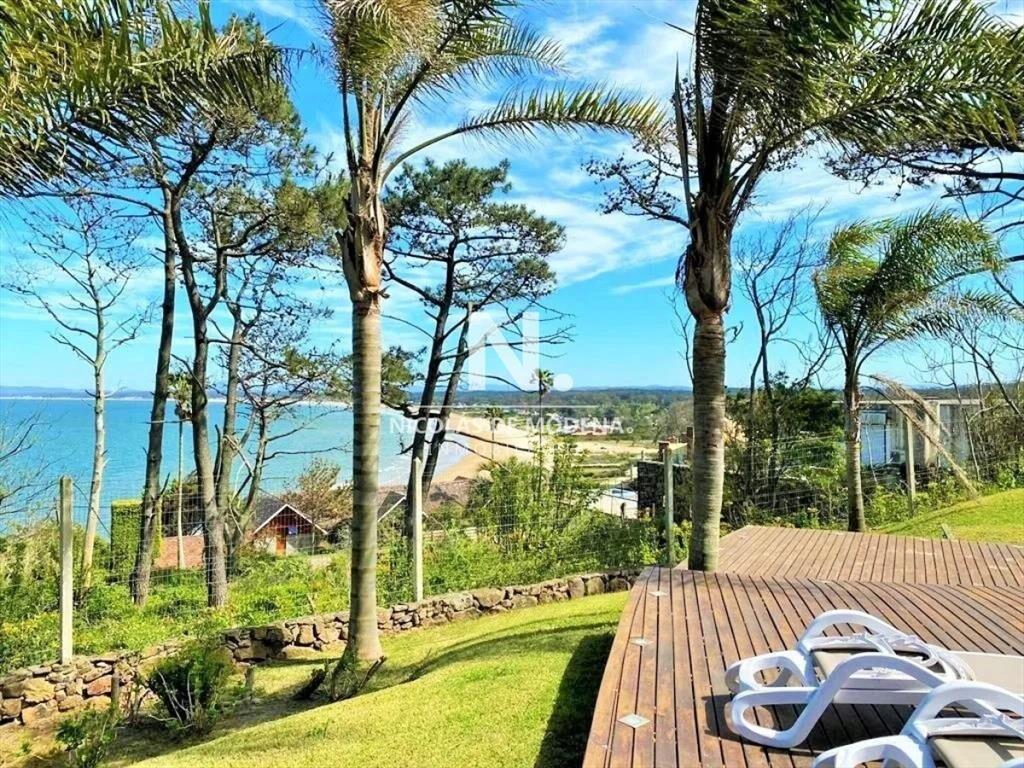 Casa de 5 dormitorios en Punta Ballena, Punta del