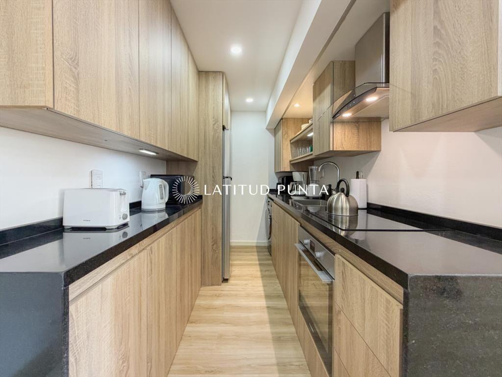 Apartamento en Pinares, 1 dormitorio y piscina