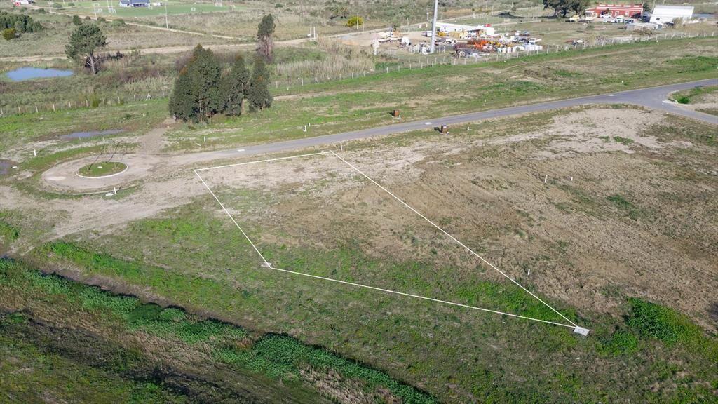 Venta Terreno, frente al lago, Cavas de la Tahona