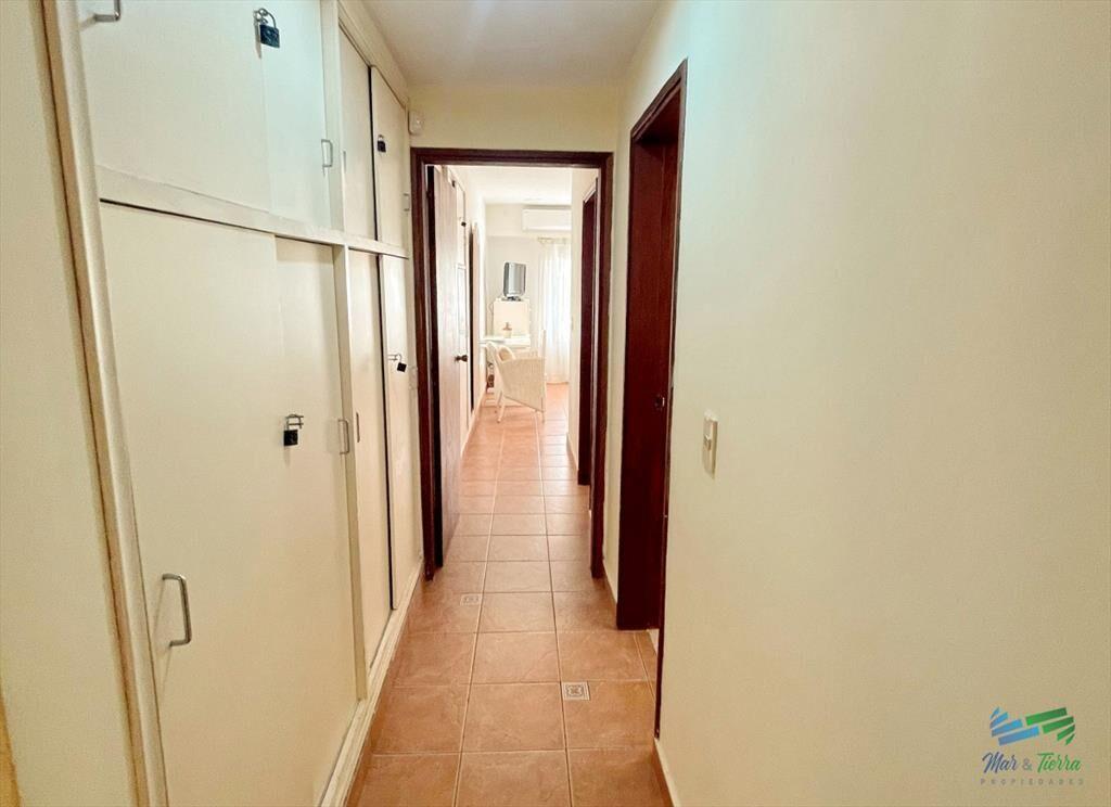 Alquilo casa 5 dormitorios cerca de la playa mansa, Punta d