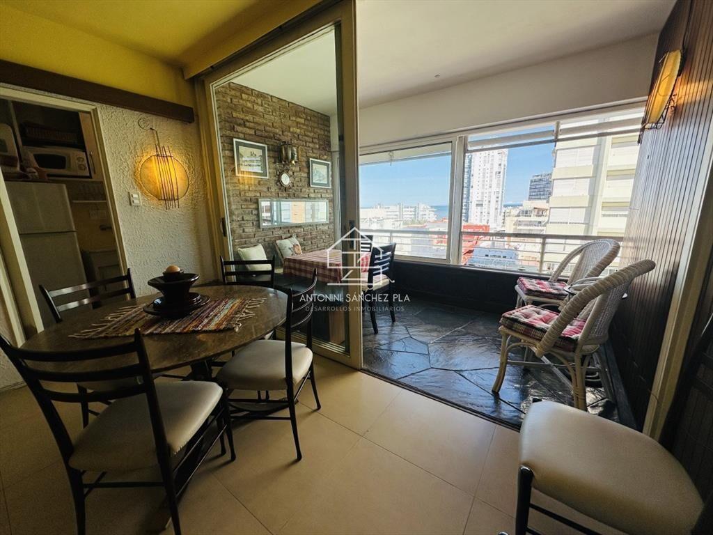 Venta de apartamento de dos dormitorios en Punta