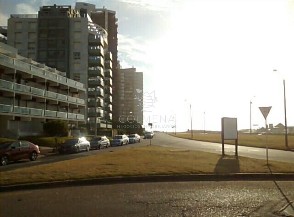 Apto, parada 2 brava - Col 3382