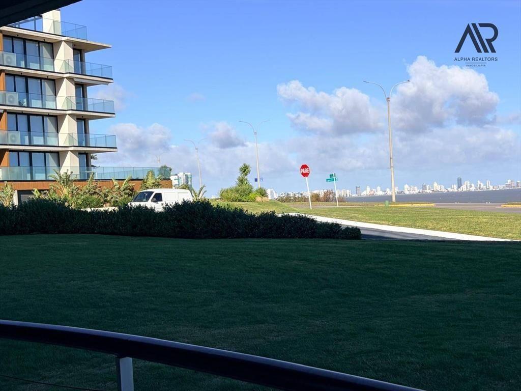 Apartamento en alquiler vista al mar c/ cochera en Pinares