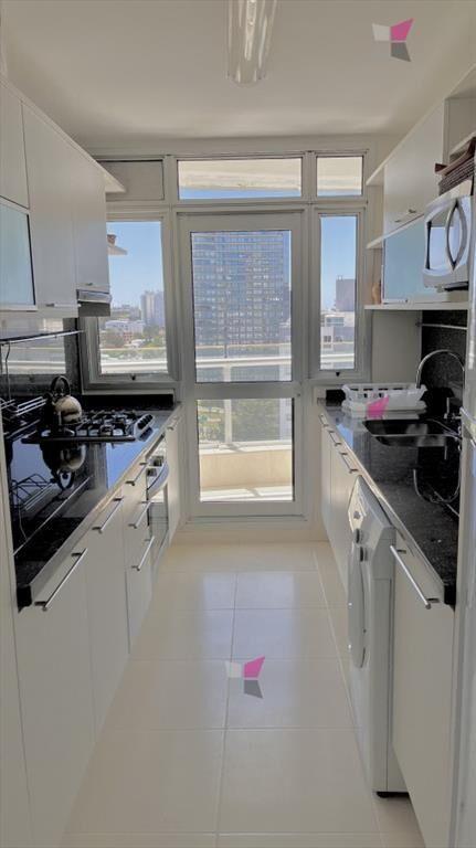 Apartamento en venta - 3 dormitorios + dependencia - Punta