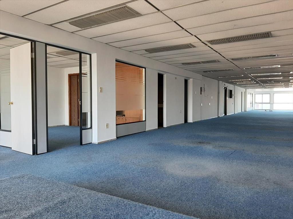 VENTA con RENTA - OFICINA - CENTRO - PLAZA INDEPENDENCIA