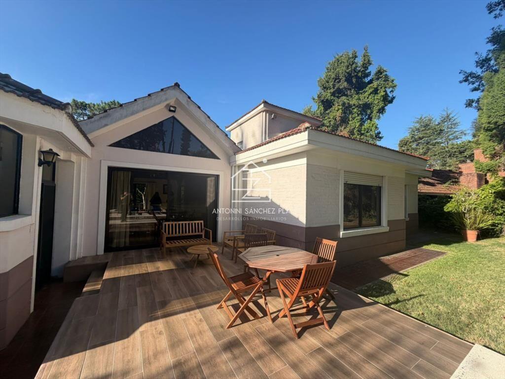 Casa en Alquiler anual Punta del este 3 dormitorios San Raf
