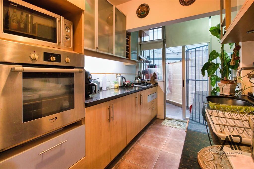Apartamento en venta c/ cochera en Pocitos
