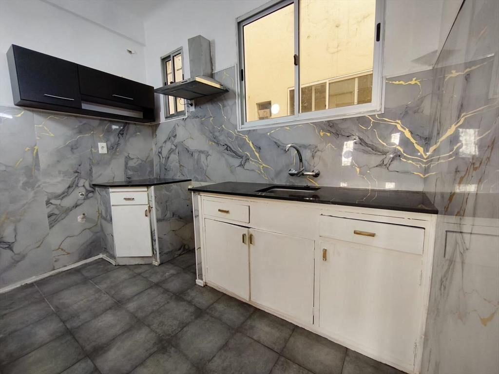 Alquiler en el Centro de Apartamento de dos Dormitorios con