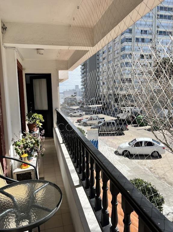 Apartamento 2 dormitorios Punta del Este con 3