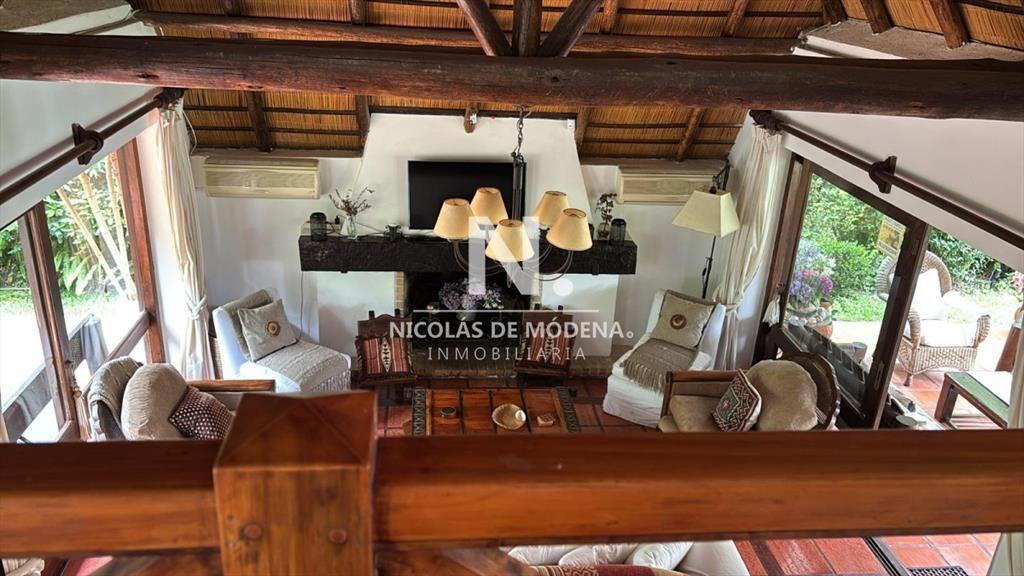 Vende casa en Pinares, Punta del Este
