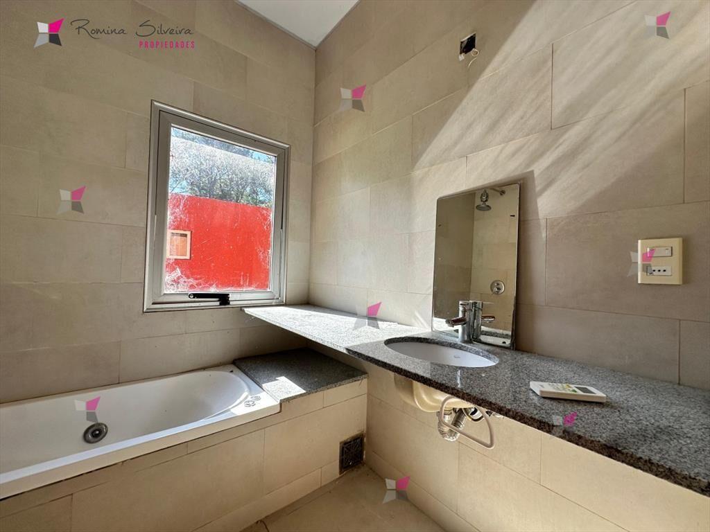 Casa en venta en Club del Lago - Punta Ballena