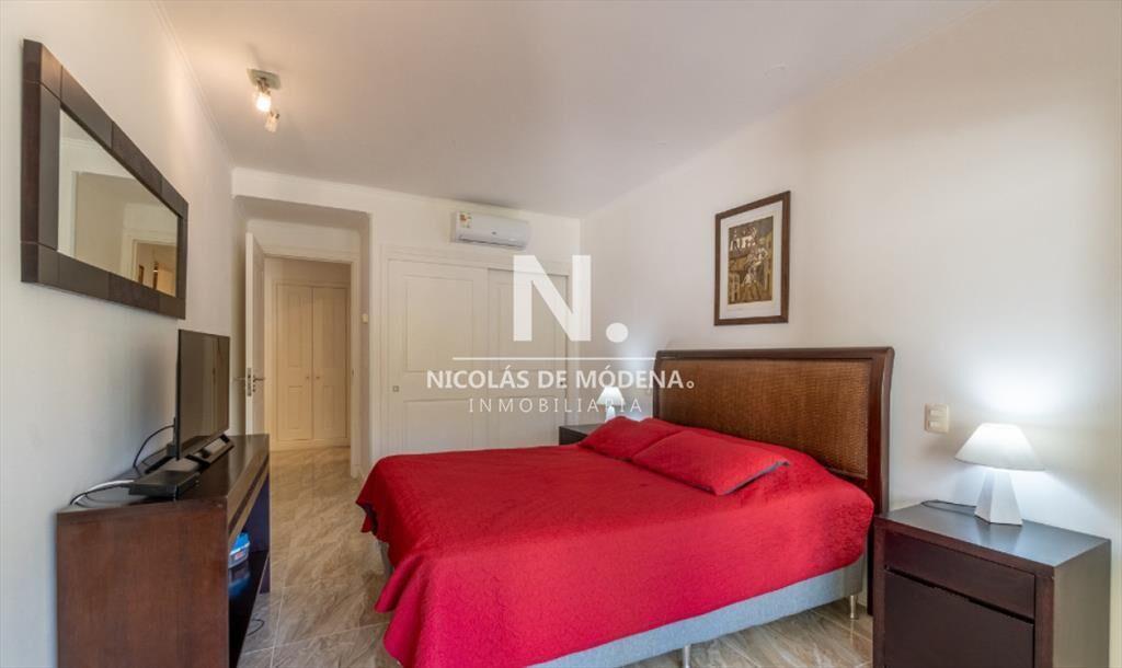 Departamento de 1 dormitorio en venta en complejo