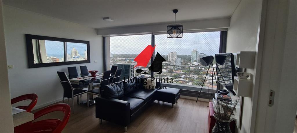 Apartamento en piso 19