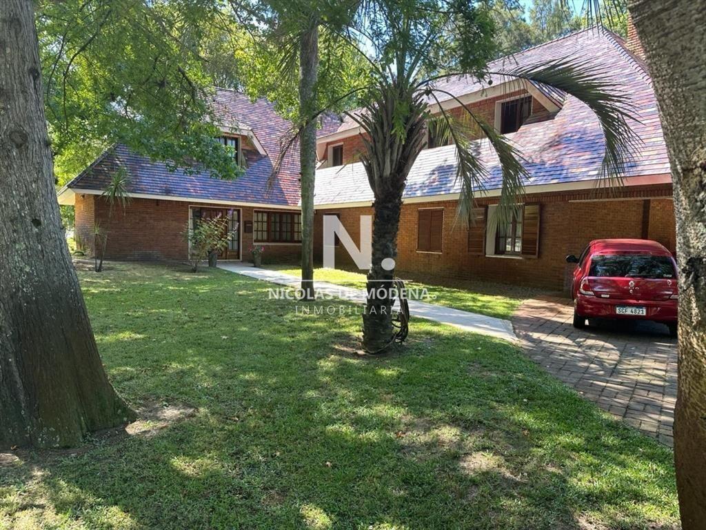 Magnifica casa en Punta Ballena de 7 dormitorios,