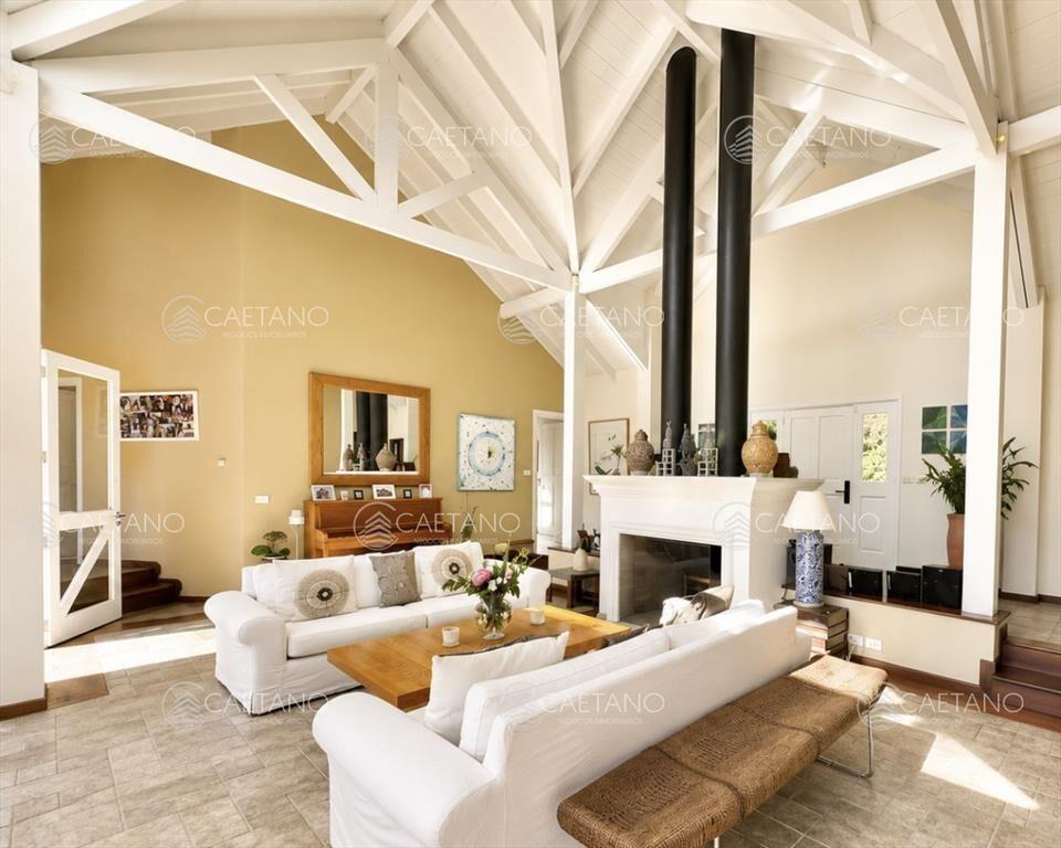 ESPECTACULAR CASA EN EL GOLF DE 5 DORMITORIOS EN VENTA