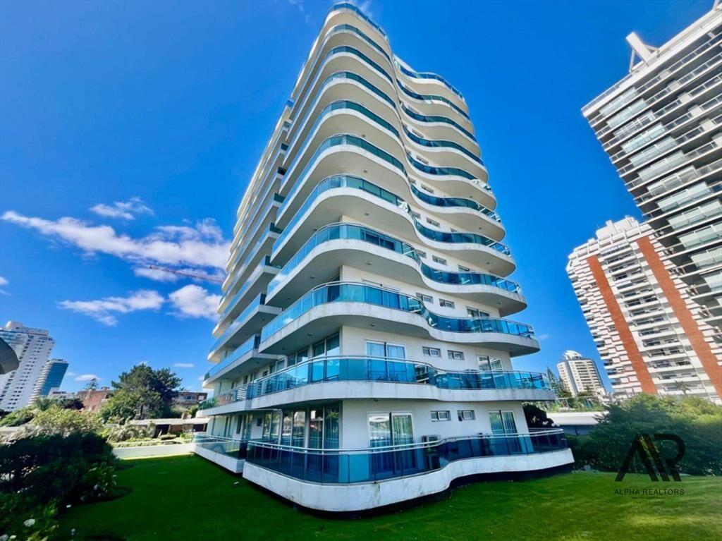Apartamento en venta de 1 dormitorio c/ cochera en Playa...