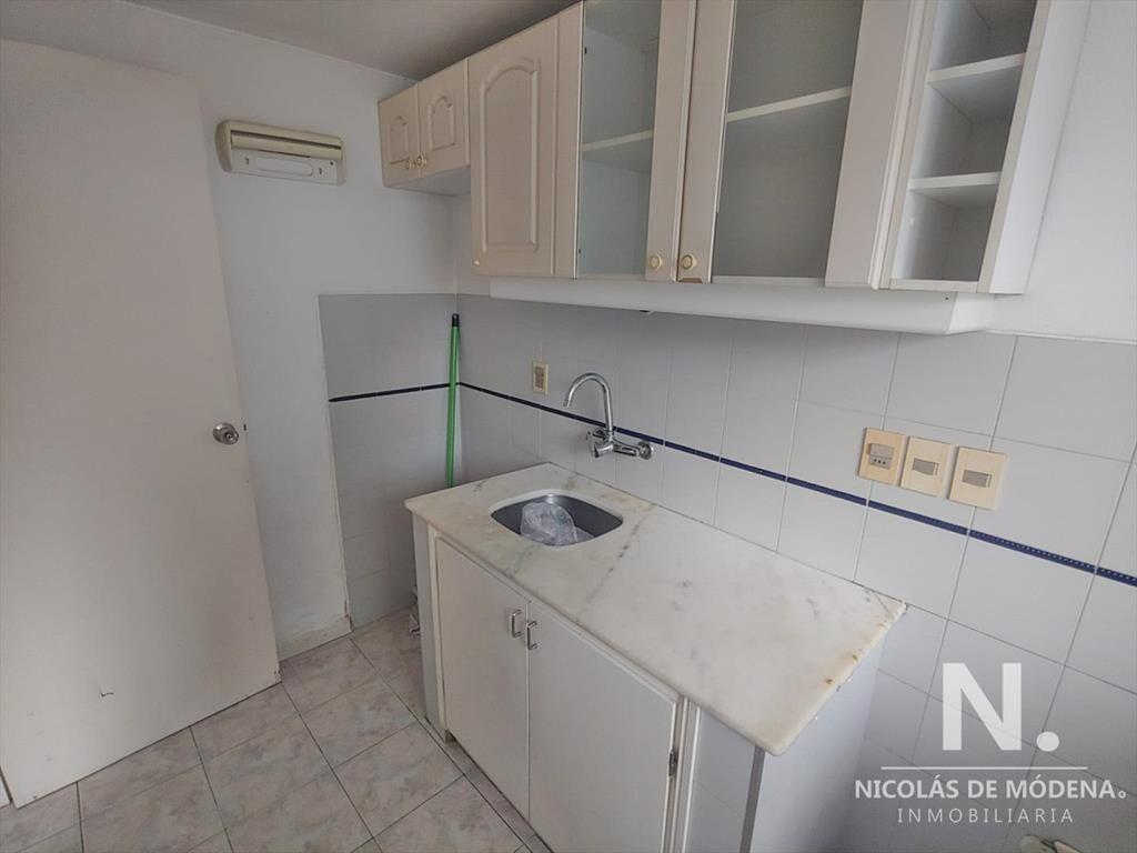 Departamento de 1 dormitorio con un baño en venta