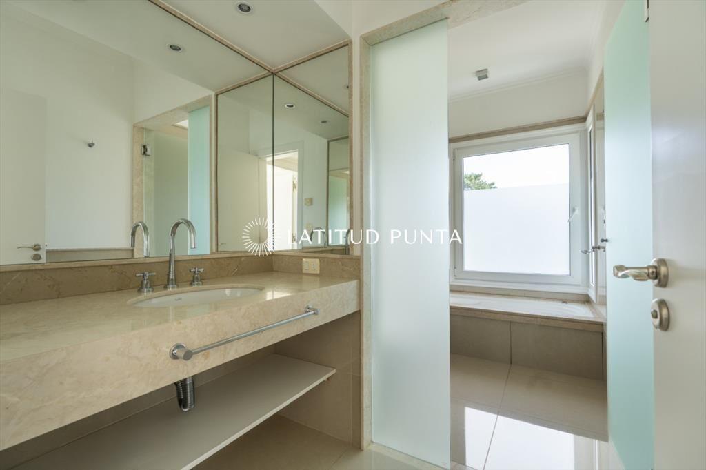 Penthouse en venta Playa Mansa