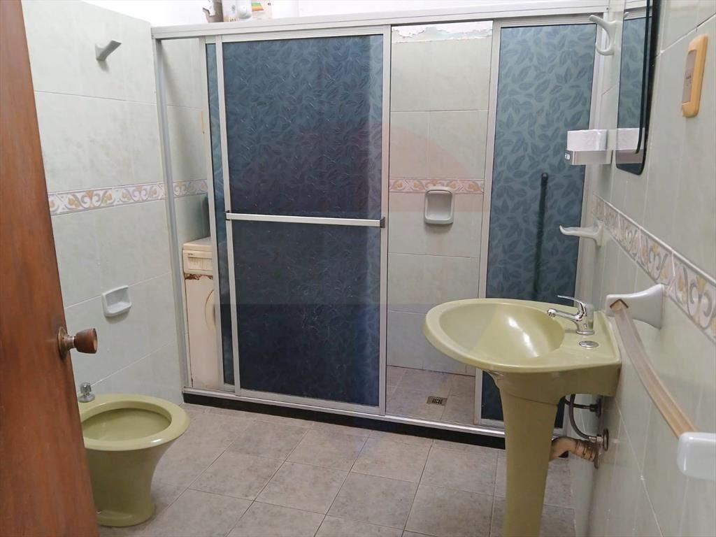 Venta casa en PH en Cerrito de 2 dormitorios .