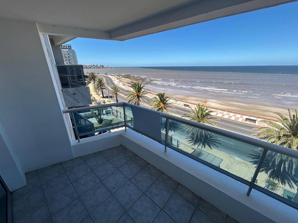 Venta de Apartamento Sobre Rambla con 2 dormitorios en Malvi