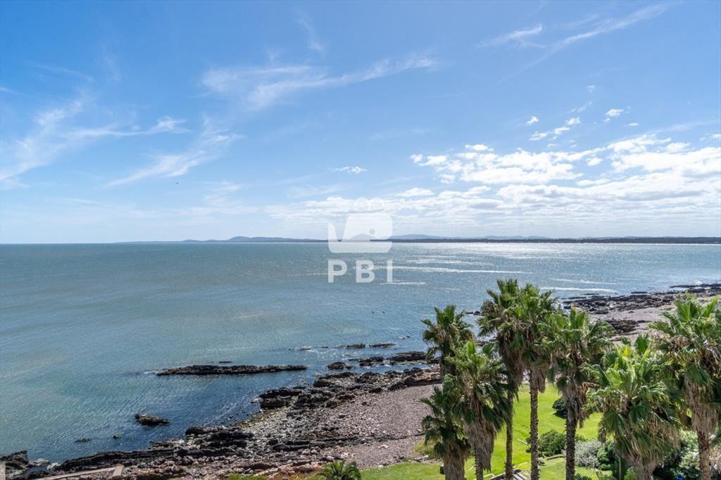 Apartamento de 3 dormitorios en Acantilados, - -