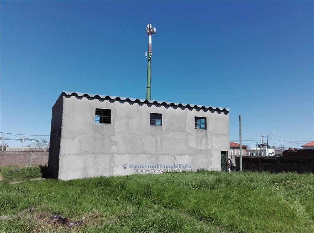 Casa y depósito alquilados. Ideal para renta