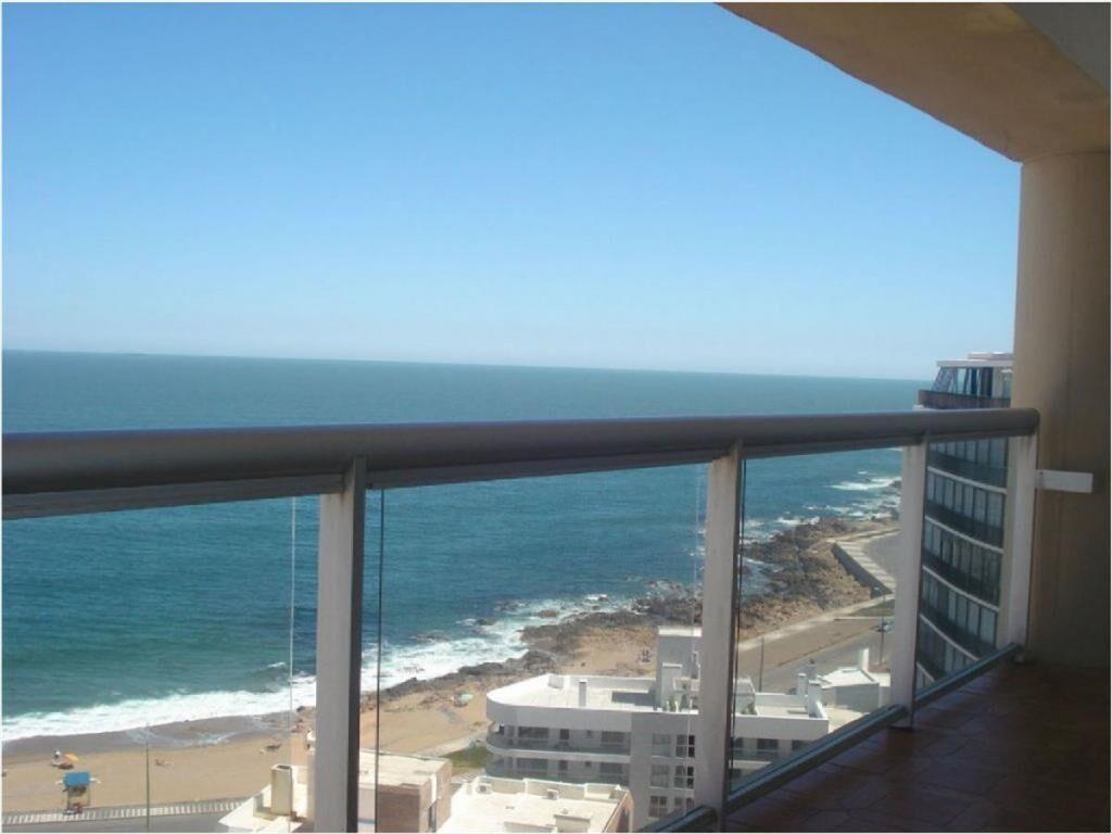 Apartamento en venta en Península, piso alto con vista al