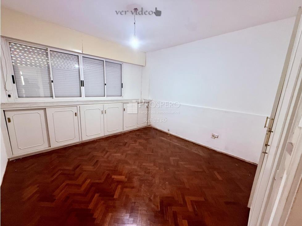 2260/2 venta apto 3 dorm POCITOS c/balcon