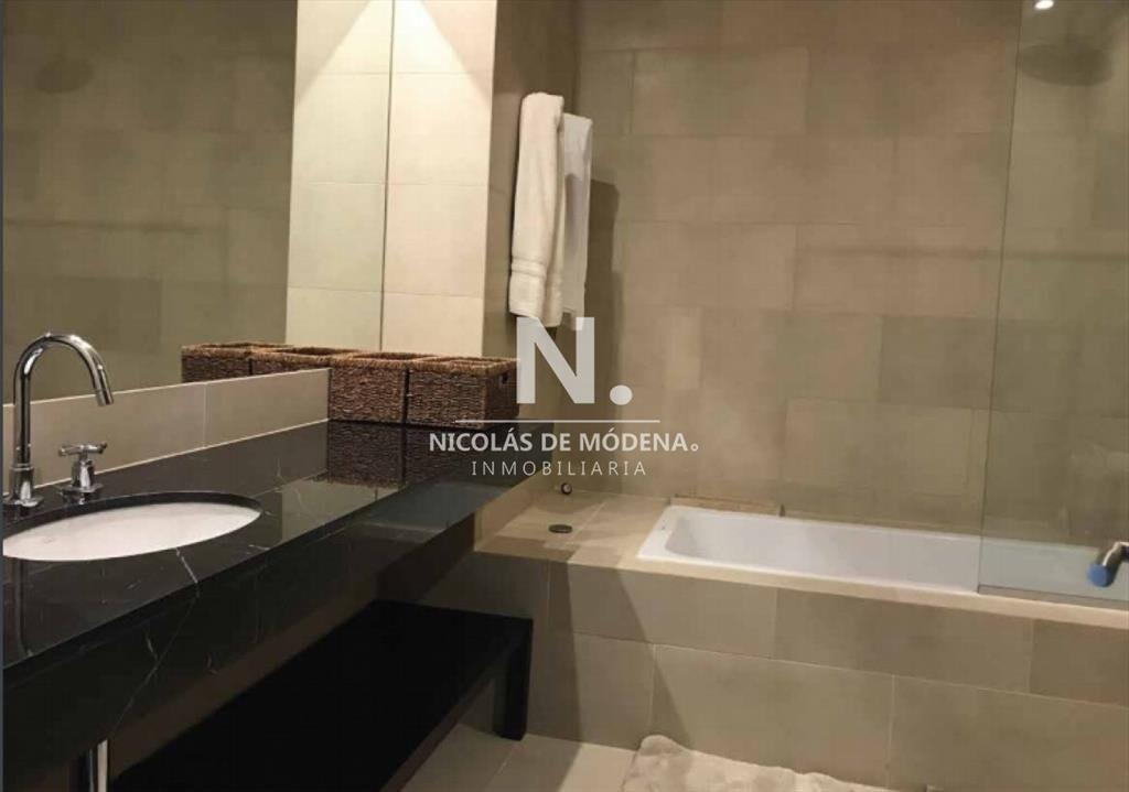 Hermoso apartamento de 3 dormitorios!