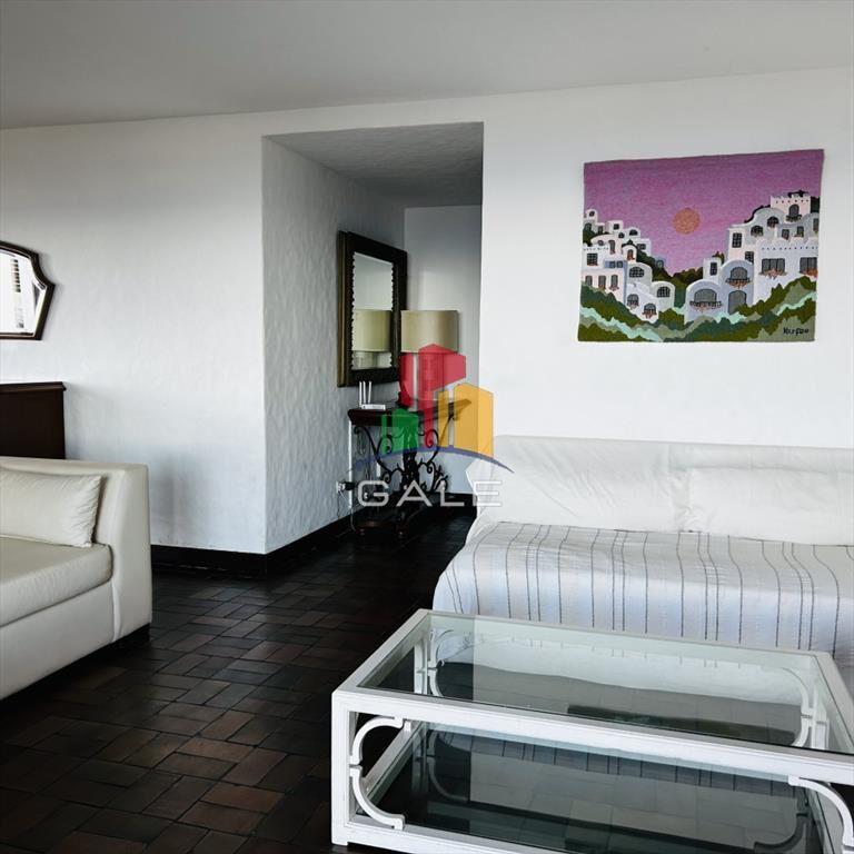 Apartamento frente al mar 4 dormitorios en - del