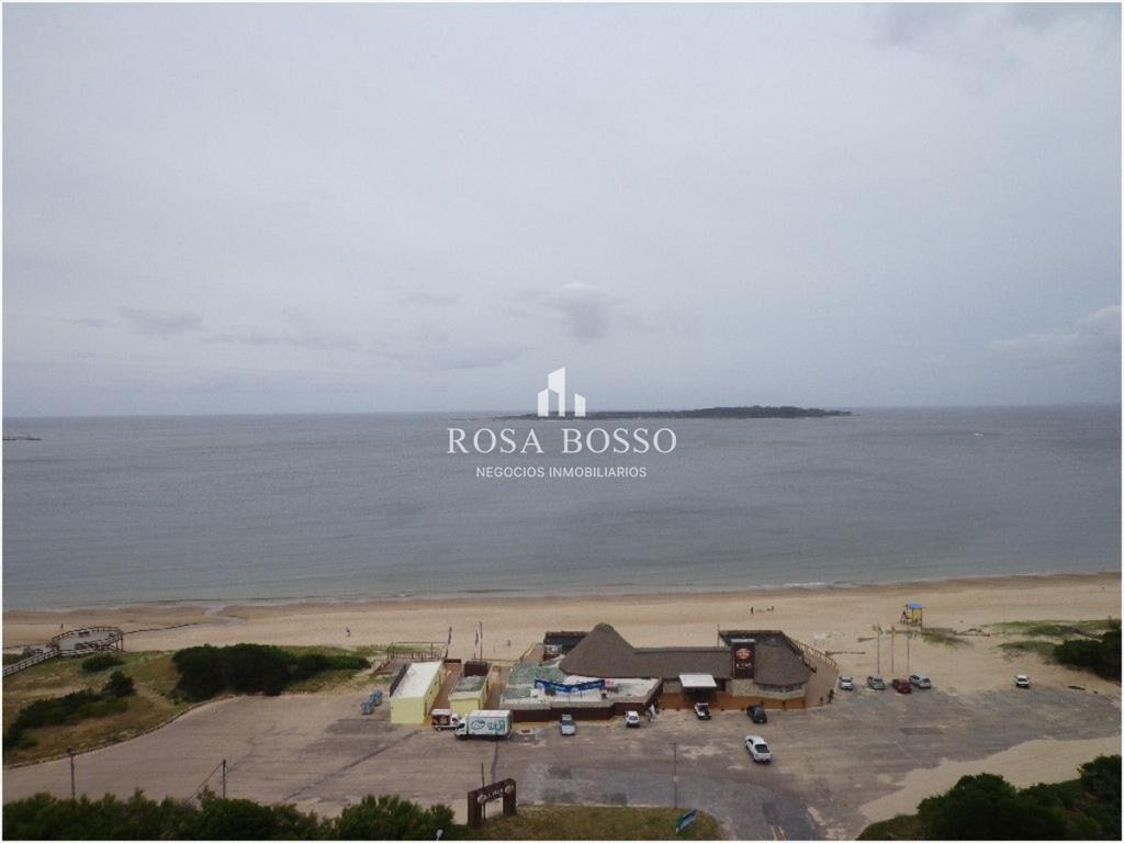 Alta gama en playa mansa