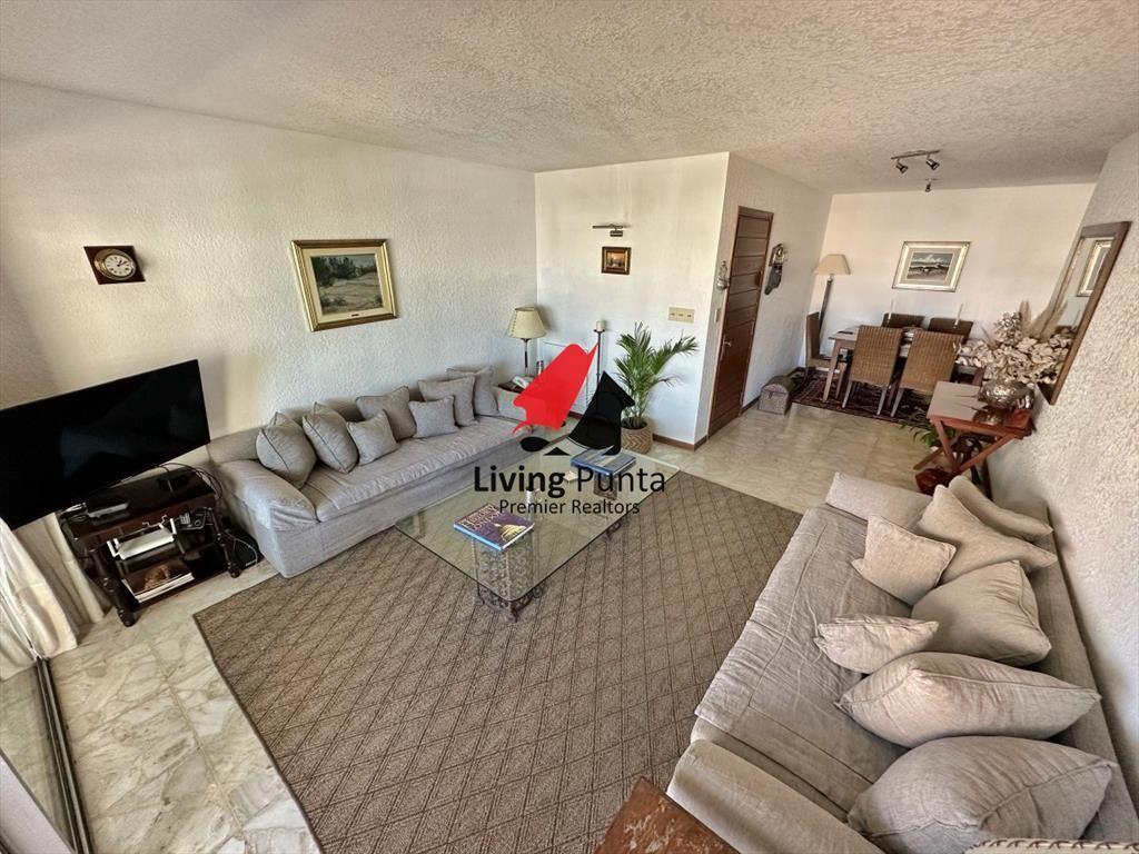 Apartamento en venta a pasos del mar