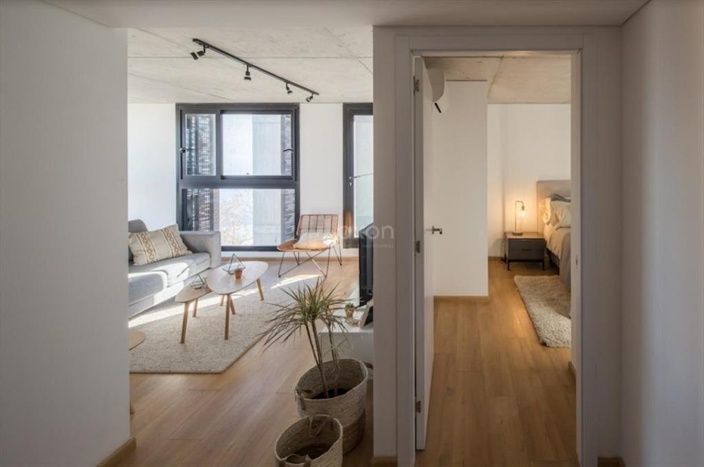 VENTA APARTAMENTO 2 DORMITORIOS CENTRO DE MONTEVIDEO CON RE