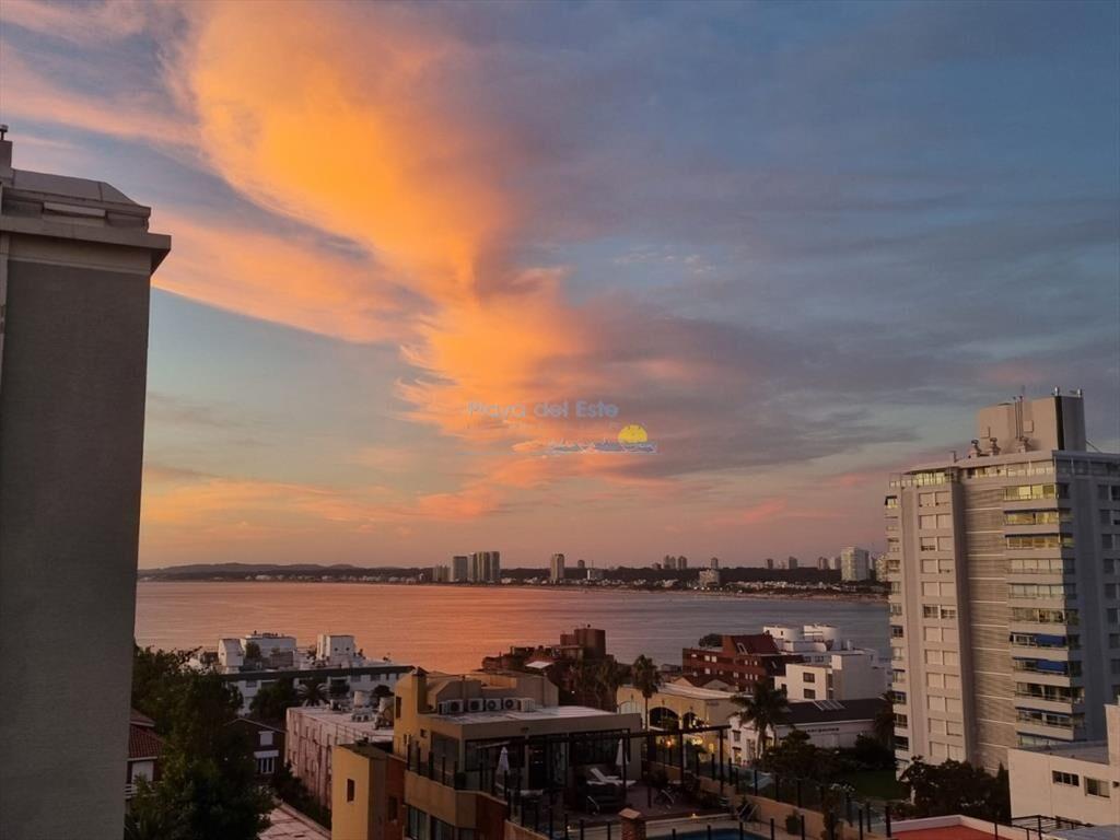 Apartamento en Peninsula, 3 dormitorios *