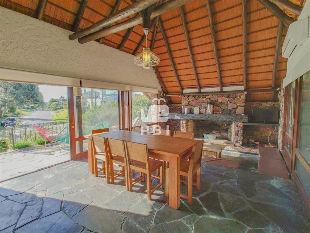 Casa en venta Playa Mansa 3 dormitorios