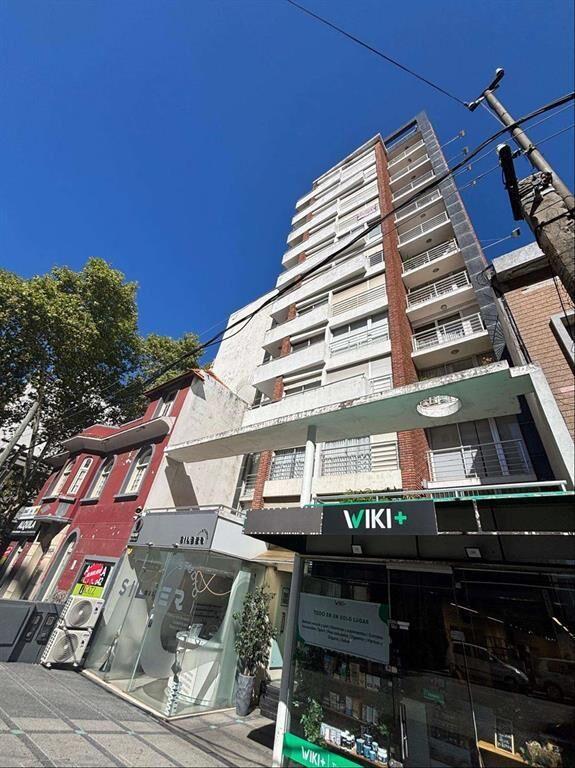 Punta Carretas Alquiler con muebles 2 dormitorios 2 baños t