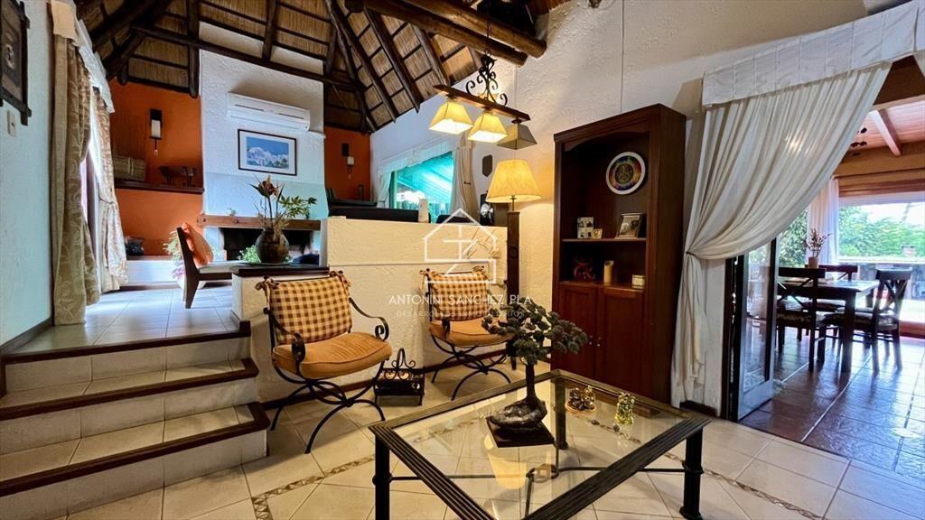 Casa VENTA 4 dormitorios 3 baÃ±os Punta Este