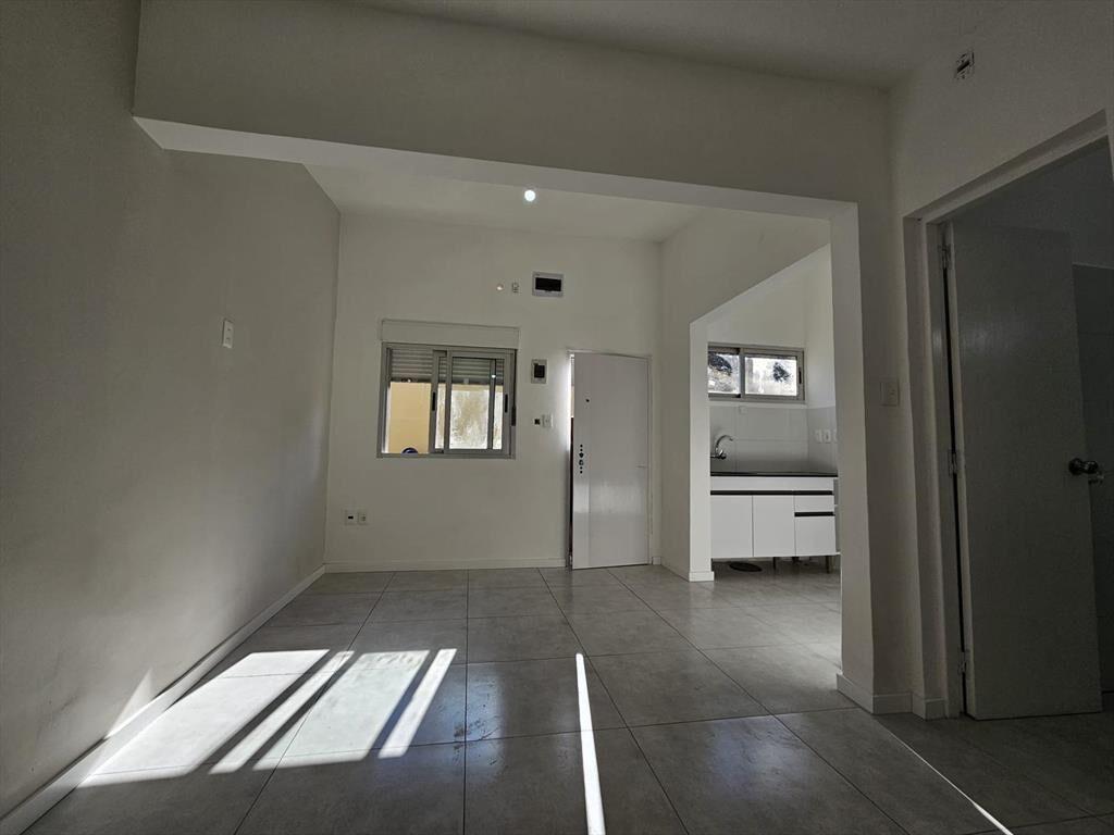 Venta monoambiente en complejo cerrado- Carrasco Norte