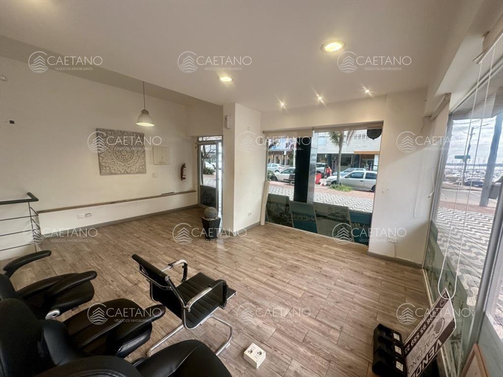 Alquiler anual, local comercial. Peninsula, Punta