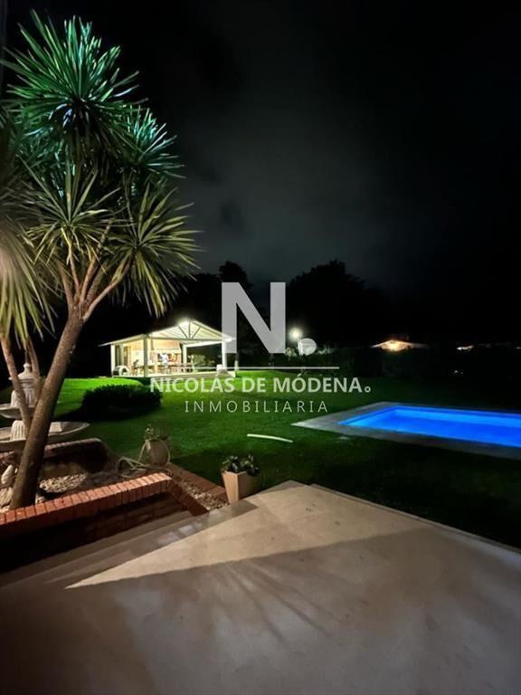 En venta casa de 4 dormitorios, impecable en San