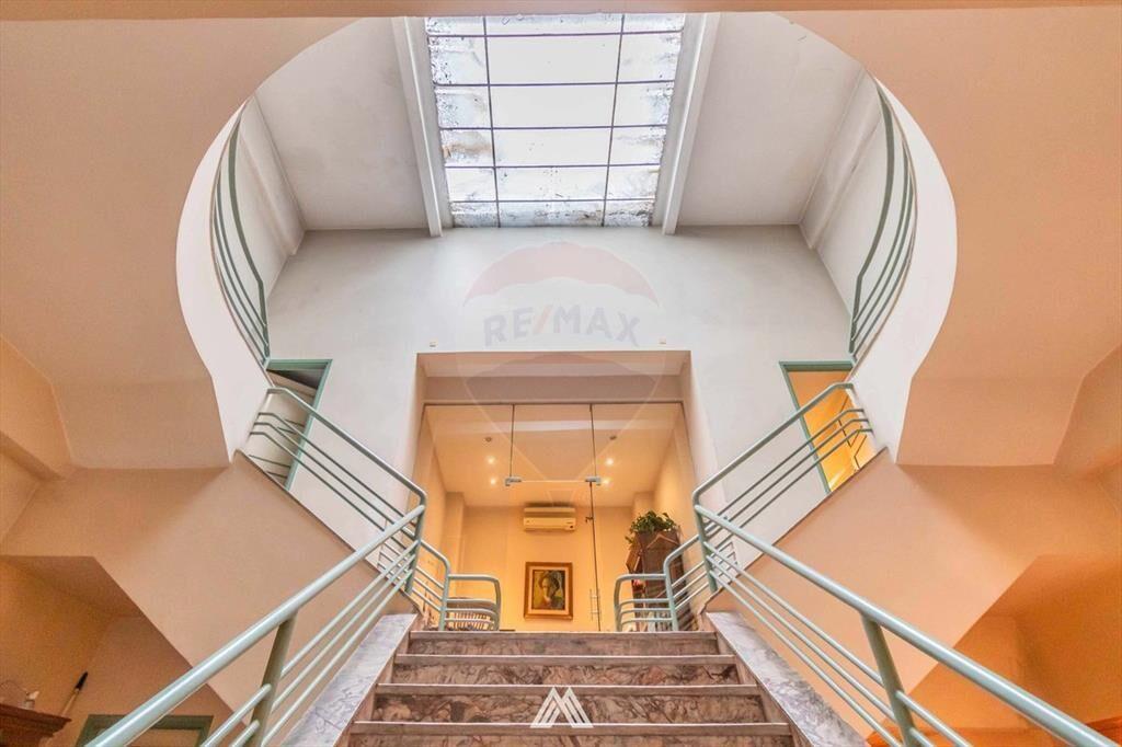 Gran local en VENTA! Barrio centro. 603 mts2!