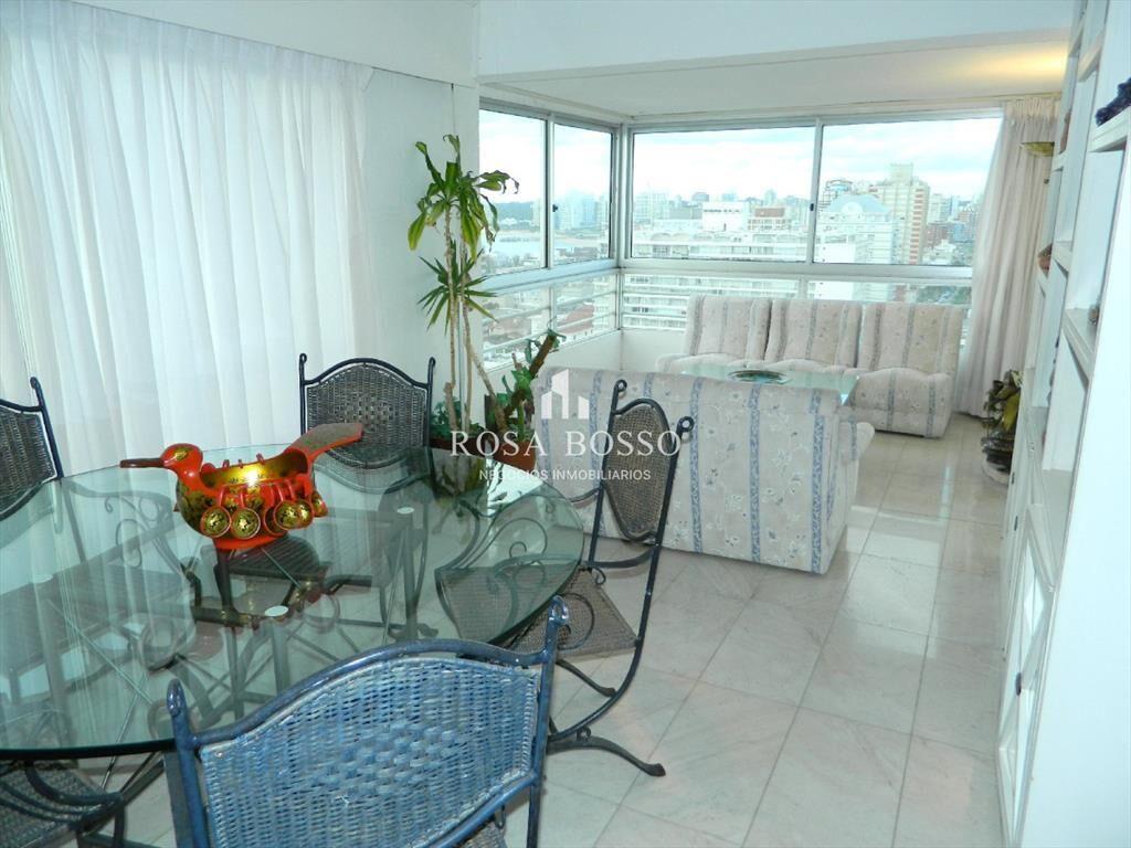 Apartamento en Peninsula, 3 dormitorios *