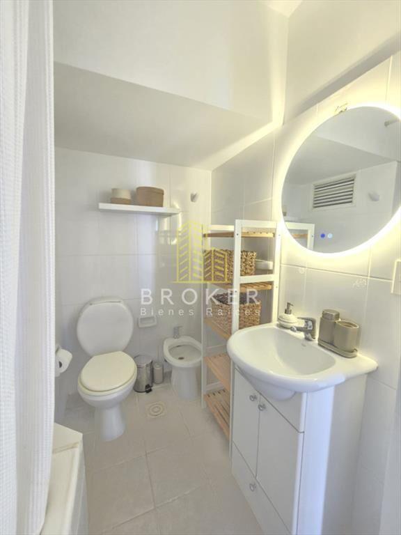 Cómodo apartamento con terraza en alquiler -